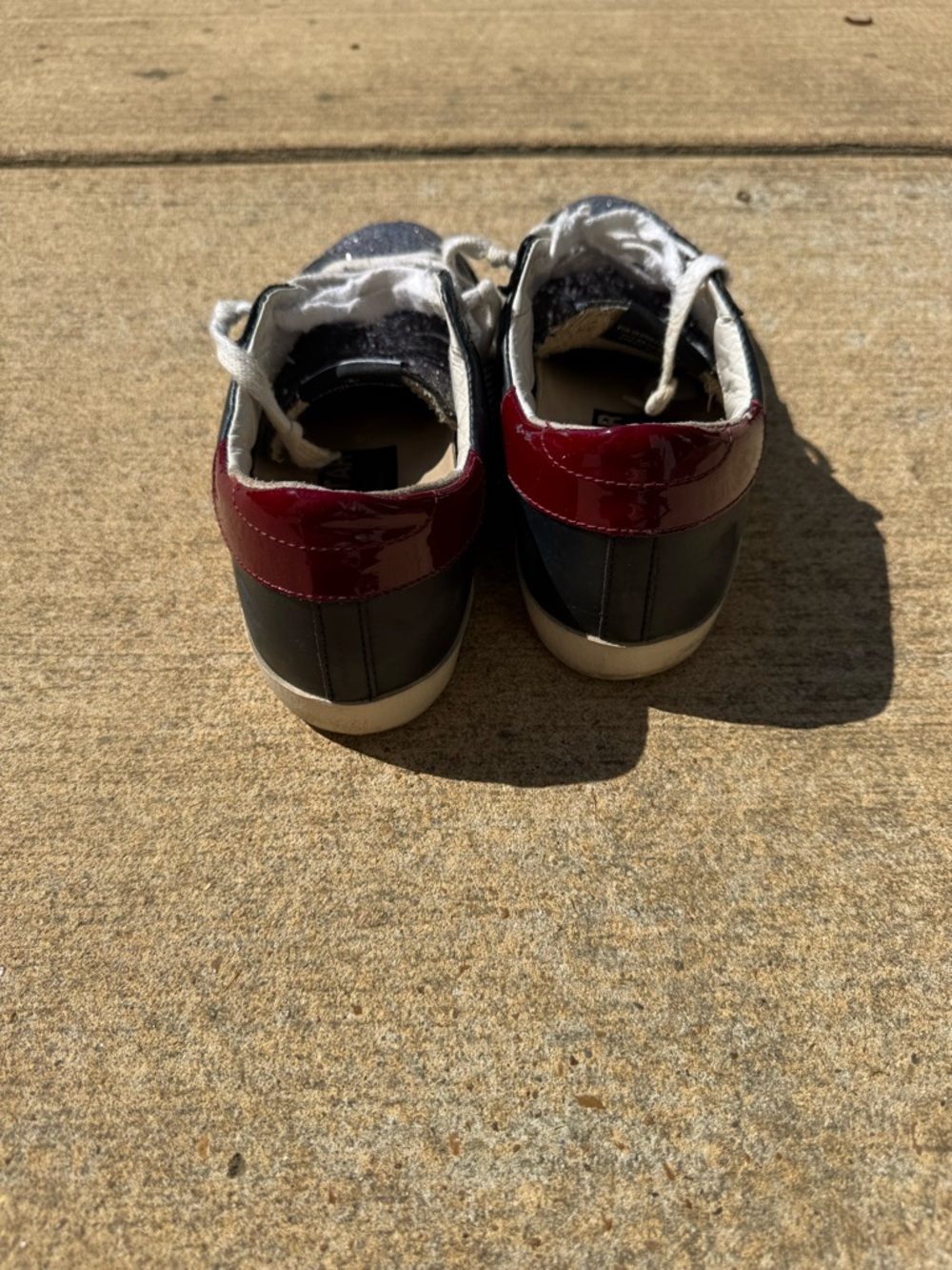 Golden Goose Deluxe Edition Superstar Sneakers - Picture 8 of 11